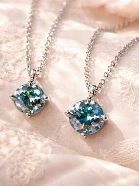 Mystic Rainbow Moissanite Pendant 1 Carat (6.5mm) – GRA Certified